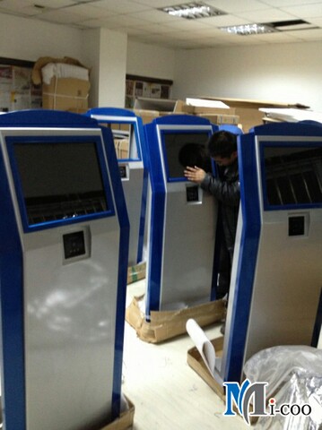 我公司成功交付連云港東?？h公安局觸摸查詢機19套